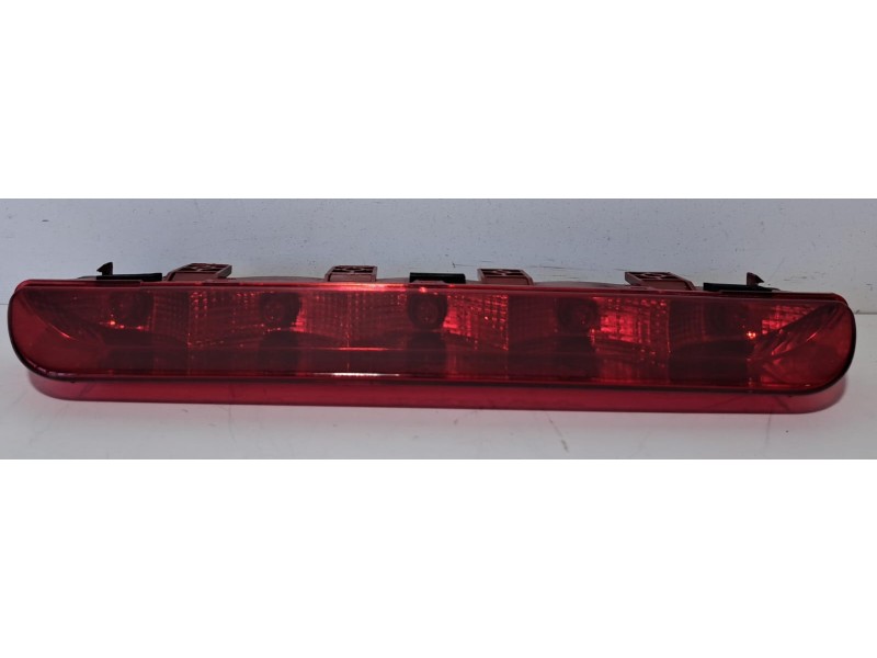 Recambio de luz central de freno para kia sportage concept 4x2 referencia OEM IAM 927003W120 76889 R