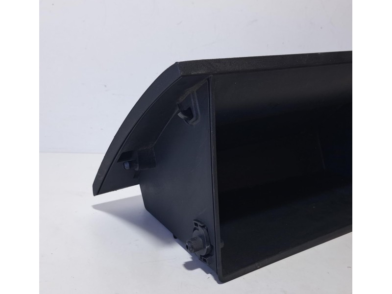 Recambio de guantera para kia sportage concept 4x2 referencia OEM IAM 845103U030WK 76890 R