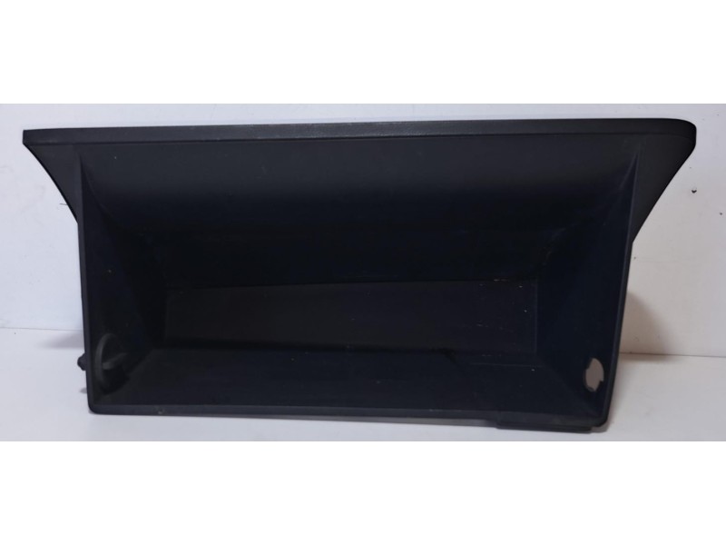 Recambio de guantera para kia sportage concept 4x2 referencia OEM IAM 845103U030WK 76890 R