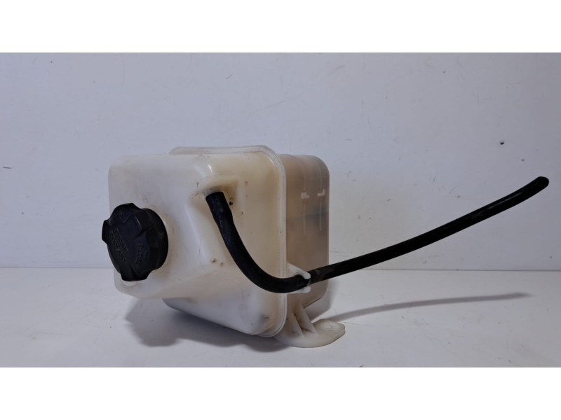 Recambio de deposito expansion para kia sportage concept 4x2 referencia OEM IAM 254302S050 76892 R