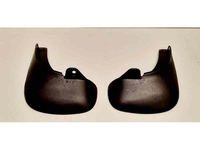 Recambio de faldon trasero para hyundai santa fe (bm) 2.2 crdi comfort 4x4 referencia OEM IAM 868702B000 42703 