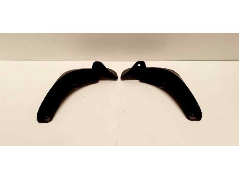 Recambio de faldon trasero para hyundai santa fe (bm) 2.2 crdi comfort 4x4 referencia OEM IAM 868702B000 42703 