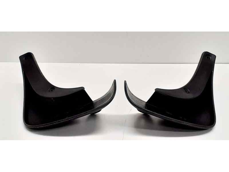 Recambio de faldon trasero para hyundai santa fe (bm) 2.2 crdi comfort 4x4 referencia OEM IAM 868702B000 42703 