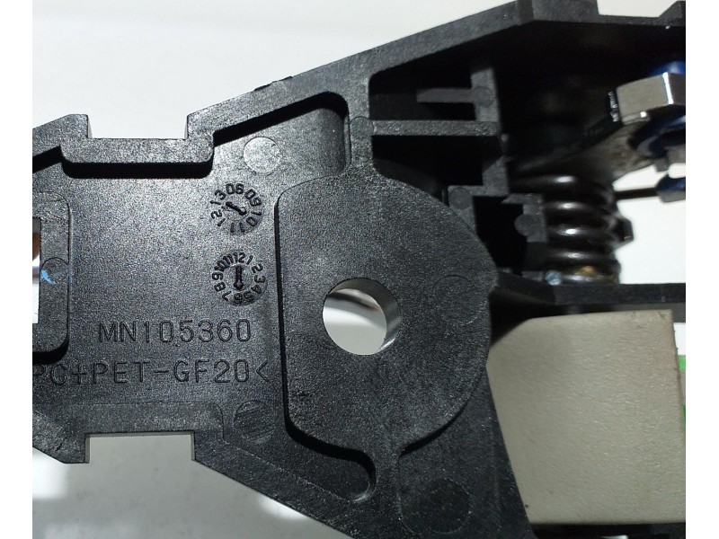Recambio de maneta interior delantera derecha para mitsubishi outlander (cw0) kaiteki 4wd referencia OEM IAM MN105360 60312 