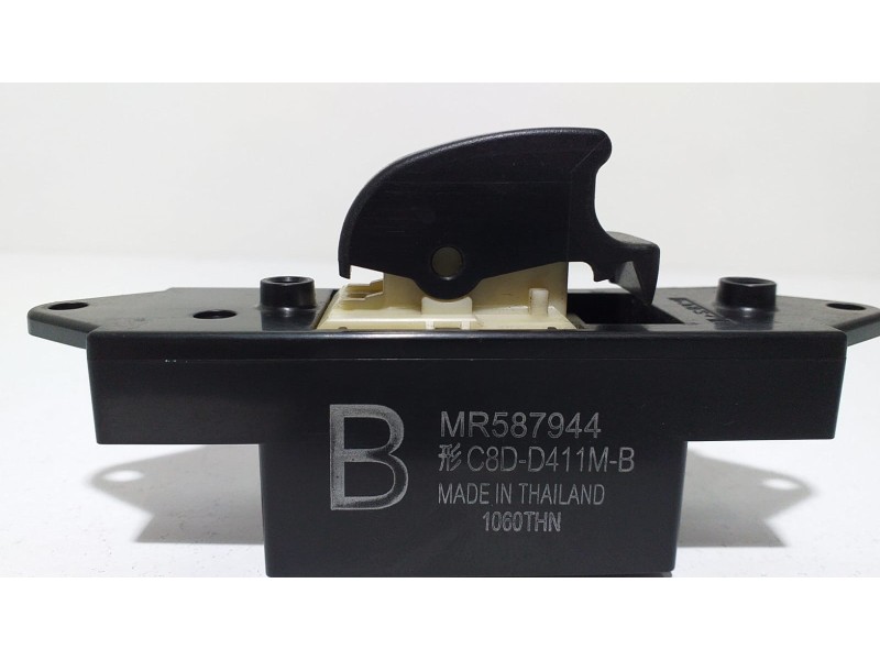Recambio de mando elevalunas trasero izquierdo para mitsubishi outlander (cw0) kaiteki 4wd referencia OEM IAM MR587944 60314 