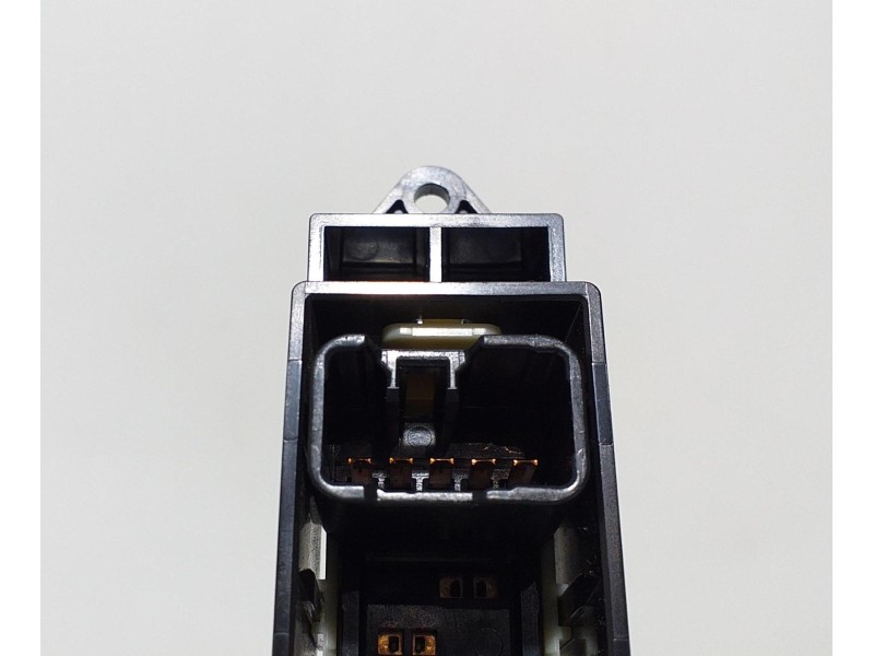 Recambio de mando elevalunas trasero izquierdo para mitsubishi outlander (cw0) kaiteki 4wd referencia OEM IAM MR587944 60314 