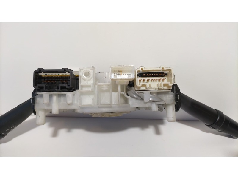 Recambio de mando multifuncion para toyota land cruiser (j12) 3.0 d4-d vx referencia OEM IAM 8431060A60 74000 R Recambio de mando multifuncion para toyota land cruiser (j12) 3.0 d4-d vx referencia OEM IAM 8431060A60 74000 R