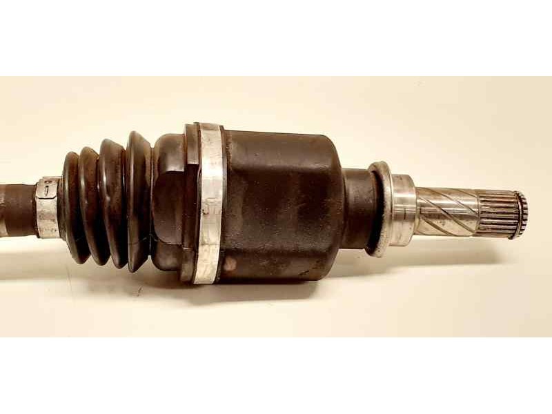 Recambio de transmision delantera izquierda para renault clio iii confort expression referencia OEM IAM 8200408417 42708 