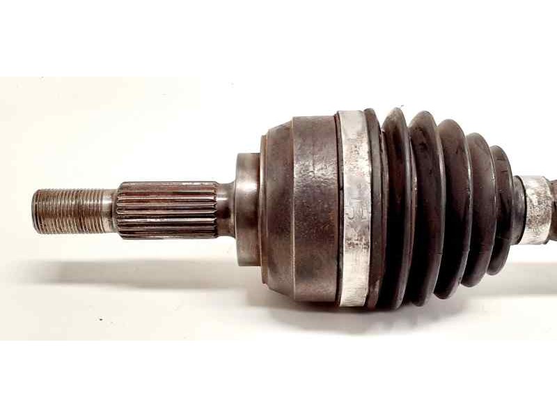 Recambio de transmision delantera izquierda para renault clio iii confort expression referencia OEM IAM 8200408417 42708 