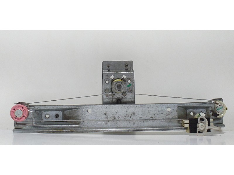 Recambio de elevalunas trasero derecho para opel corsa d catch me referencia OEM IAM 13188504 67338 