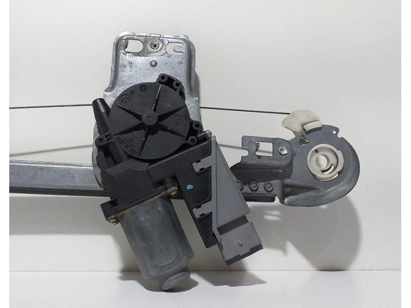 Recambio de elevalunas trasero izquierdo para peugeot 307 (s1) xr clim plus referencia OEM IAM 400585R 67345 