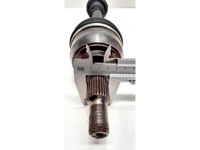 Recambio de transmision delantera izquierda para renault megane ii berlina 5p confort authentique referencia OEM IAM 8200330413 