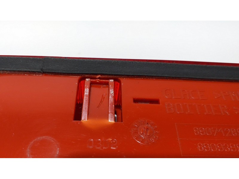 Recambio de luz central de freno para citroën berlingo station wagon x referencia OEM IAM 9682830180 56557 