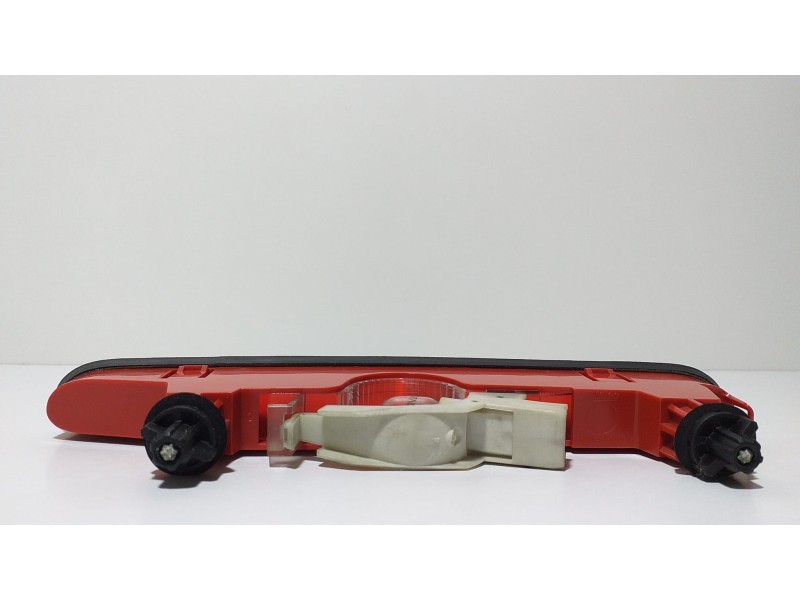 Recambio de luz central de freno para citroën berlingo station wagon x referencia OEM IAM 9682830180 56557 