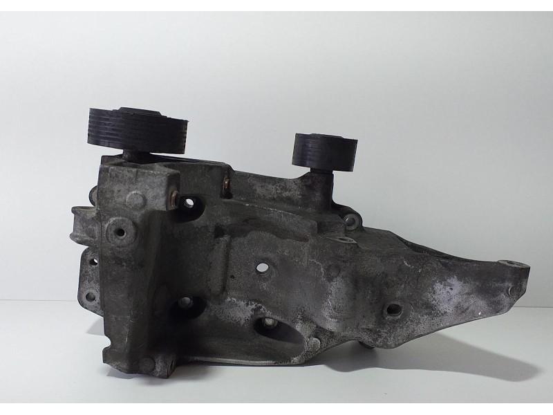 Recambio de soporte alternador para bmw serie 3 berlina (e90) 2.0 turbodiesel cat referencia OEM IAM 11167802639 74028 R
