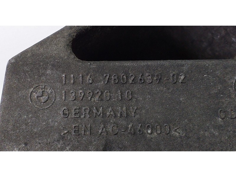 Recambio de soporte alternador para bmw serie 3 berlina (e90) 2.0 turbodiesel cat referencia OEM IAM 11167802639 74028 R