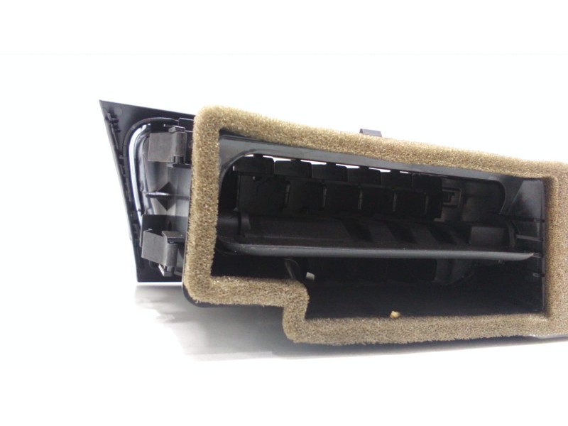 Recambio de rejilla aireadora para audi a4 avant (8k5) (2008) básico referencia OEM IAM 8T2820951B 48456 