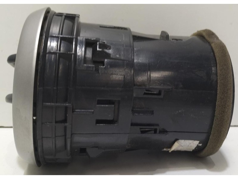 Recambio de rejilla aireadora para nissan qashqai (j10) acenta referencia OEM IAM 68760JD10A 76840 