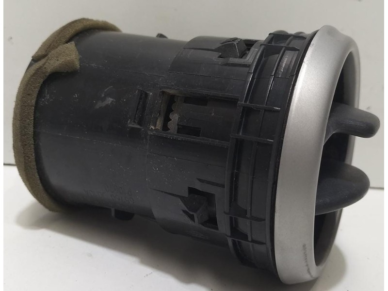 Recambio de rejilla aireadora para nissan qashqai (j10) acenta referencia OEM IAM 68760JD10A 76840 
