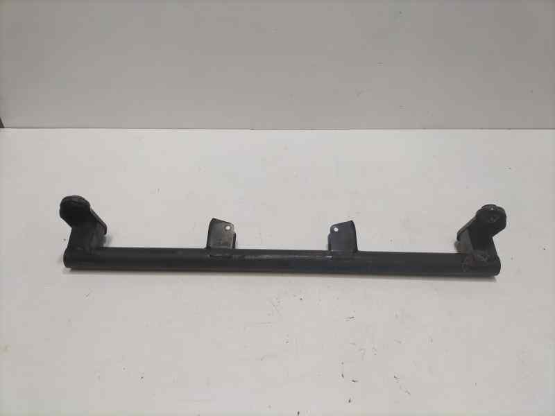 Recambio de travesaño inferior para hyundai h 1 starex h 1 starex td referencia OEM IAM 4D56 86243 