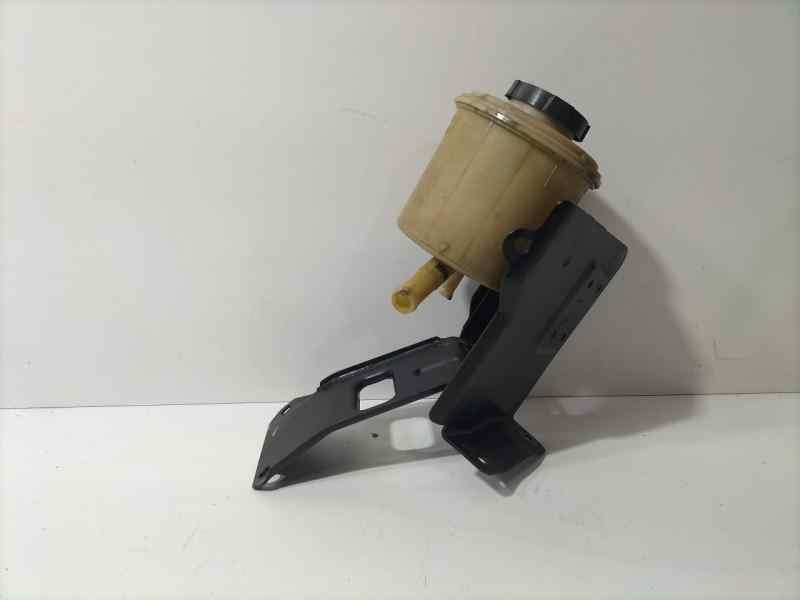 Recambio de deposito servo para nissan terrano/terrano.ii (r20) comfort referencia OEM IAM TD27T 83072 