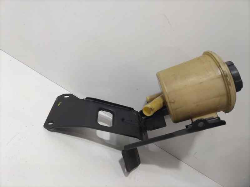 Recambio de deposito servo para nissan terrano/terrano.ii (r20) comfort referencia OEM IAM TD27T 83072 