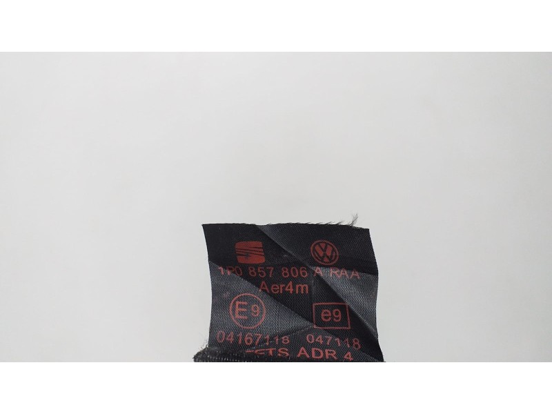 Recambio de cinturon seguridad trasero derecho para seat leon (1p1) comfort limited referencia OEM IAM 1P0857806A 67368  Recambio de cinturon seguridad trasero derecho para seat leon (1p1) comfort limited referencia OEM IAM 1P0857806A 67368
