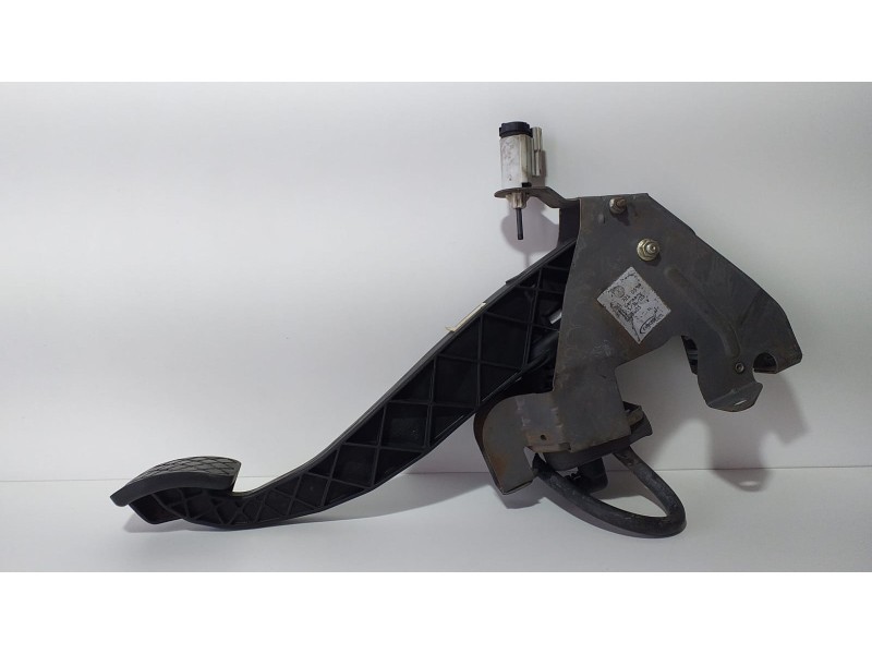 Recambio de pedal embrague para volkswagen t5 bus referencia OEM IAM 7H1721059H 74040 R Recambio de pedal embrague para volkswagen t5 bus referencia OEM IAM 7H1721059H 74040 R