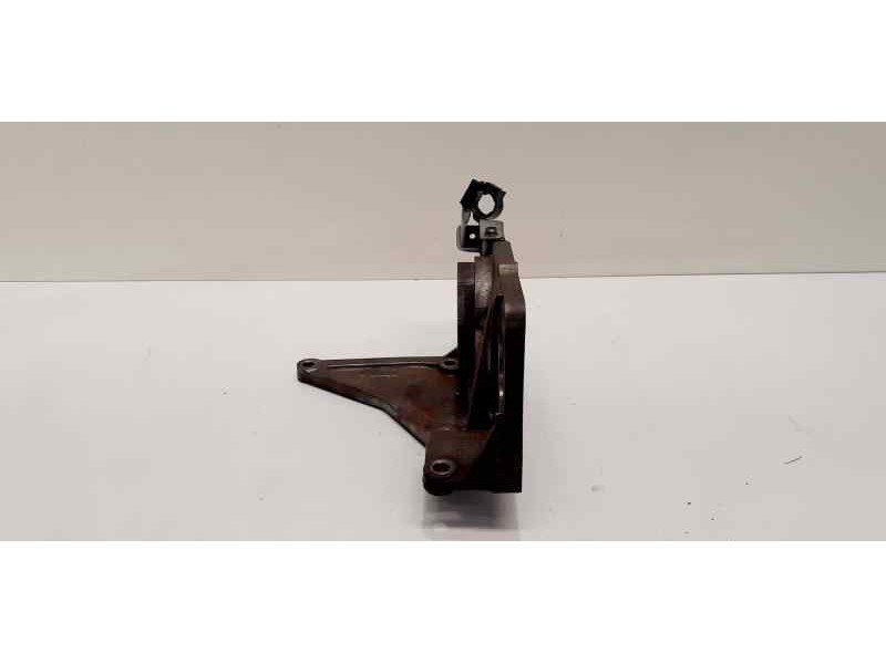 Recambio de soporte bomba inyeccion para nissan x-trail (t30) comfort plus referencia OEM IAM YD22ETI 43718 