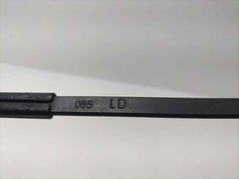 Recambio de brazo limpia delantero izquierdo para nissan terrano/terrano.ii (r20) comfort referencia OEM IAM TD27T 83078 