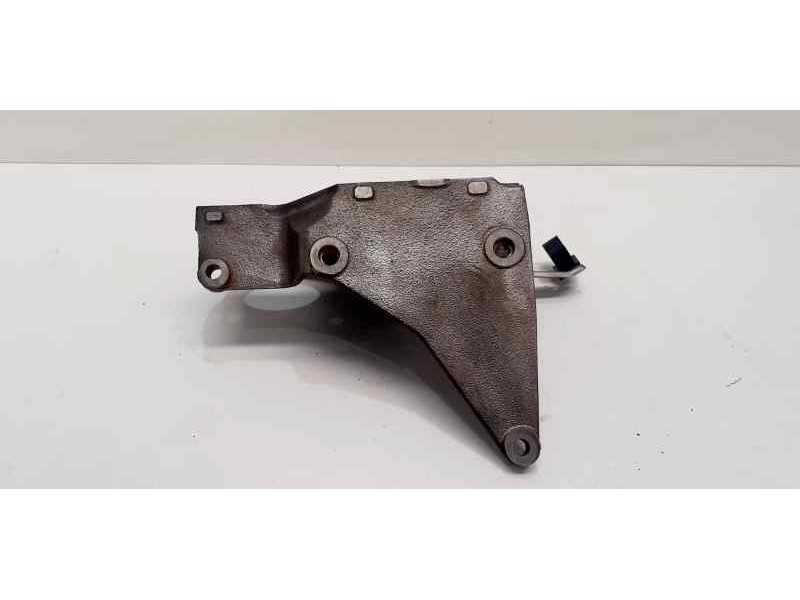 Recambio de soporte bomba inyeccion para nissan x-trail (t30) comfort plus referencia OEM IAM YD22ETI 43718 