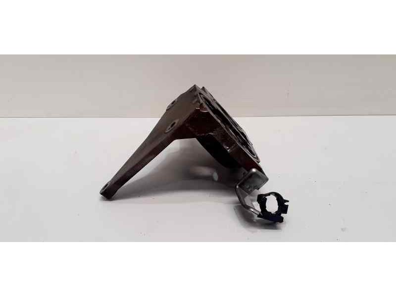 Recambio de soporte bomba inyeccion para nissan x-trail (t30) comfort plus referencia OEM IAM YD22ETI 43718 