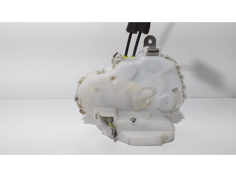 Recambio de cerradura puerta trasera izquierda para honda cr-v (re) comfort referencia OEM IAM 72651SWA 74048 R