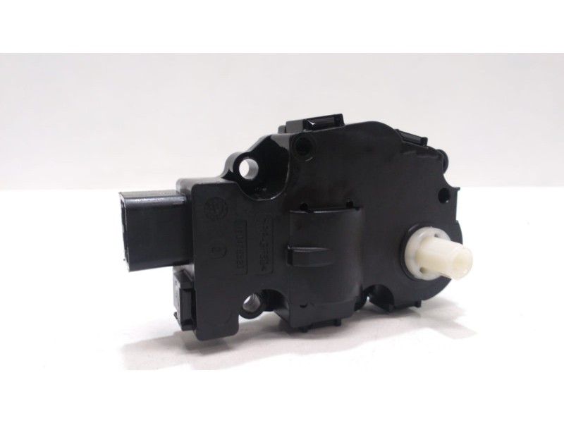 Recambio de motor apertura trampillas climatizador para audi a4 avant (8k5) (2008) básico referencia OEM IAM EFB330 48474 