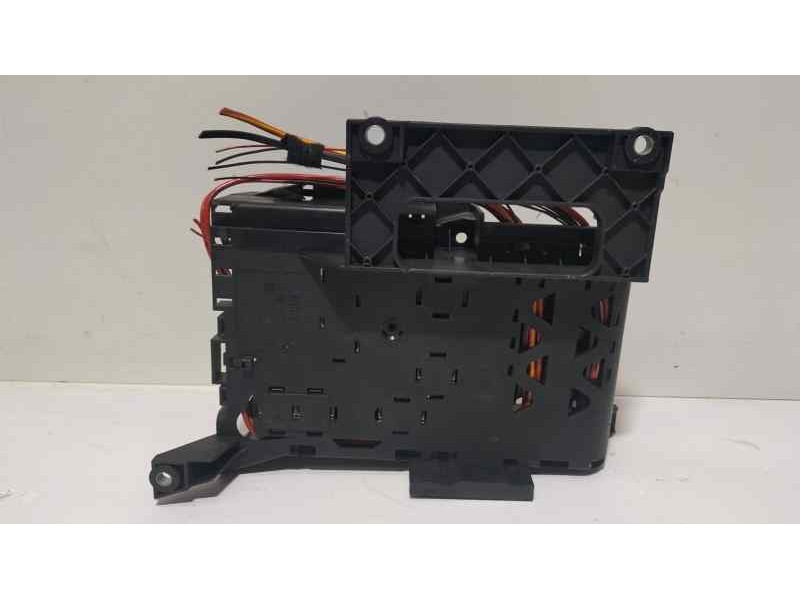 Recambio de caja reles / fusibles para volkswagen touareg (7la) tdi v10 referencia OEM IAM 7L0937548B 81478 