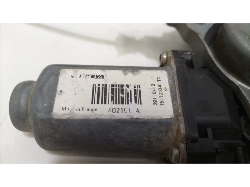 Recambio de elevalunas trasero izquierdo para nissan qashqai (j10) acenta referencia OEM IAM 402191A 76964 