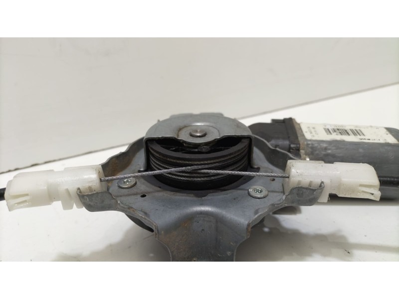 Recambio de elevalunas trasero izquierdo para nissan qashqai (j10) acenta referencia OEM IAM 402191A 76964 