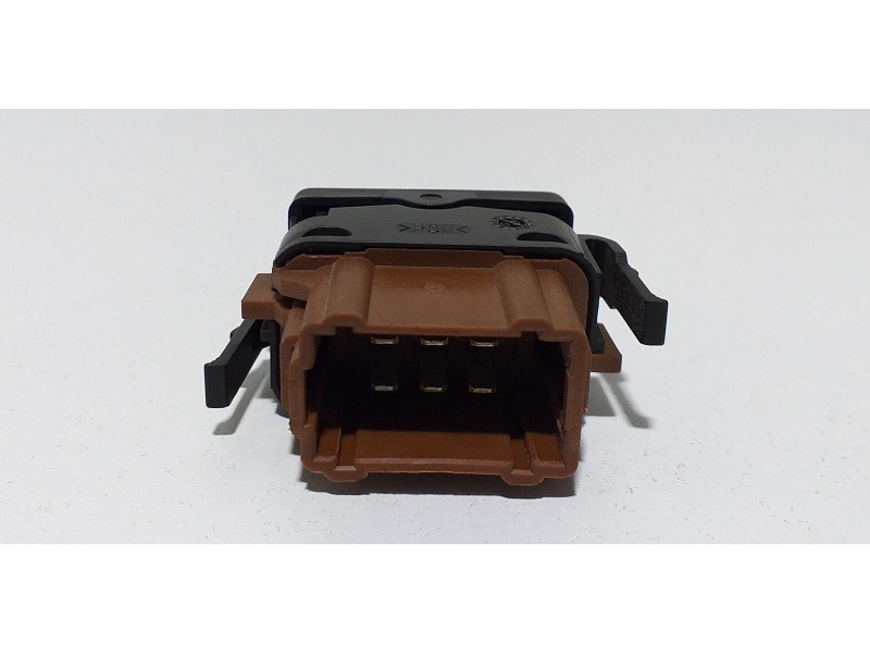 Recambio de intercooler para nissan primastar (x83) combi, 6 plazas, batalla corta referencia OEM IAM 313155A 56683 