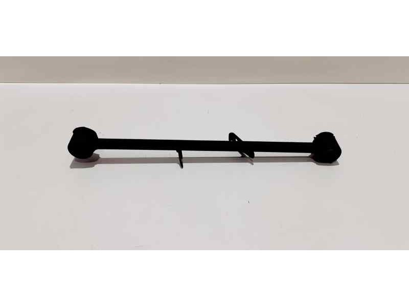 Recambio de brazo suspension superior trasero izquierdo para nissan x-trail (t30) comfort plus referencia OEM IAM  43750 