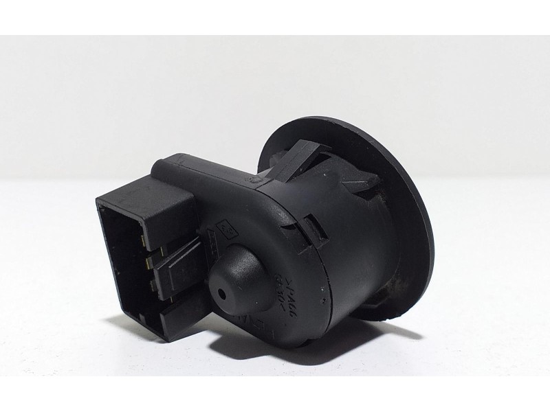 Recambio de mando retrovisor para nissan primastar (x83) combi, 6 plazas, batalla corta referencia OEM IAM 8200002442A 56684 