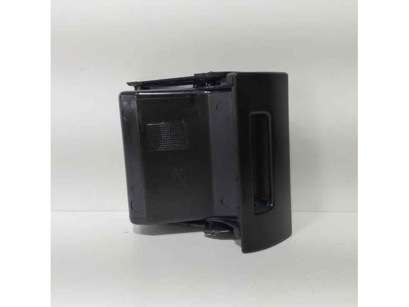 Recambio de cenicero para citroën berlingo 1.9 d sx plus familiar referencia OEM IAM WJY 86270 