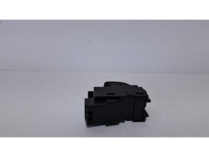 Recambio de mando elevalunas delantero derecho para volvo xc60 2.4 diesel cat referencia OEM IAM 31272012 76942 