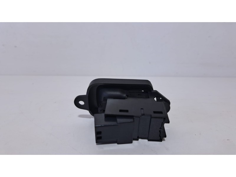 Recambio de mando elevalunas trasero derecho para volvo xc60 2.4 diesel cat referencia OEM IAM 31272013 76944 