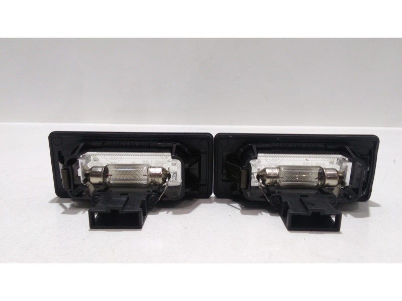 Recambio de piloto matricula para audi a4 avant (8k5) (2008) básico referencia OEM IAM 8T0943021 48493 