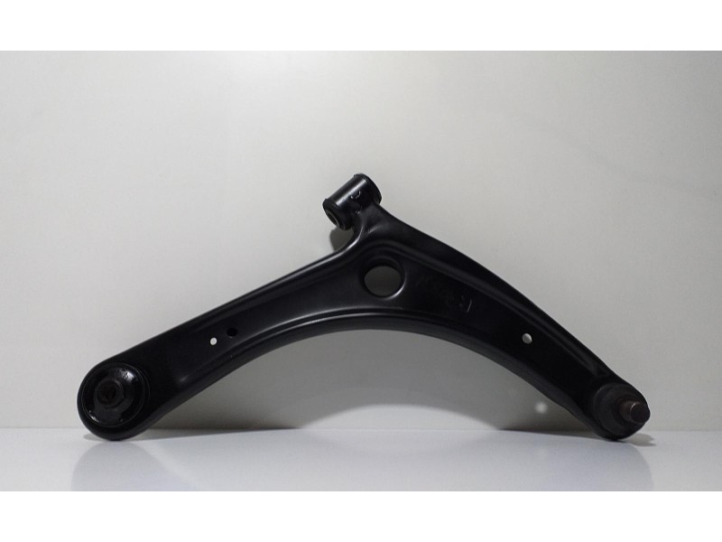 Recambio de brazo suspension inferior delantero derecho para mitsubishi outlander (gf0) 2.0 cat referencia OEM IAM 4013A280 6039