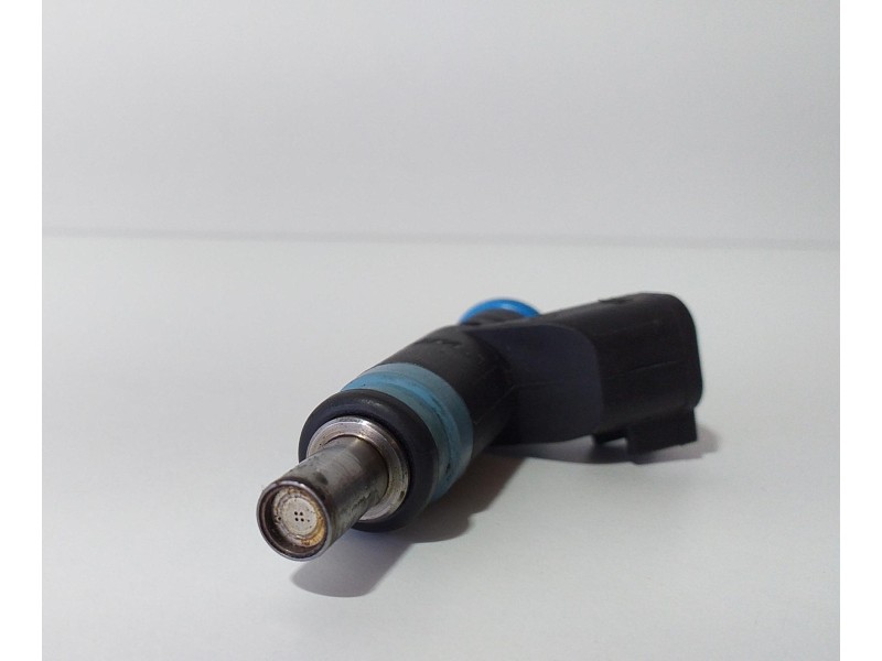 Recambio de inyector para chrysler jeep gr.cherokee (wk) referencia OEM IAM 05038337AB 74079 R