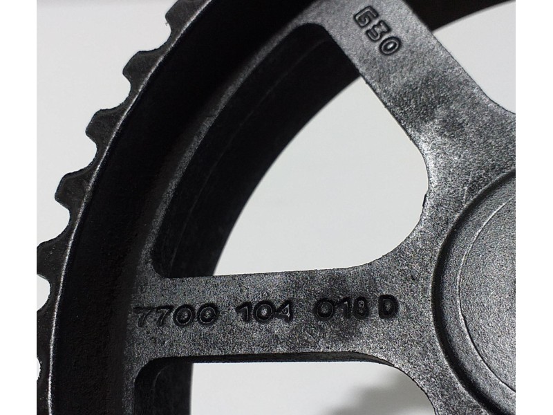 Recambio de polea bomba inyectora para renault trafic caja cerrada (ab 4.01) l1h1 caja cerrada, corto referencia OEM IAM 7700104