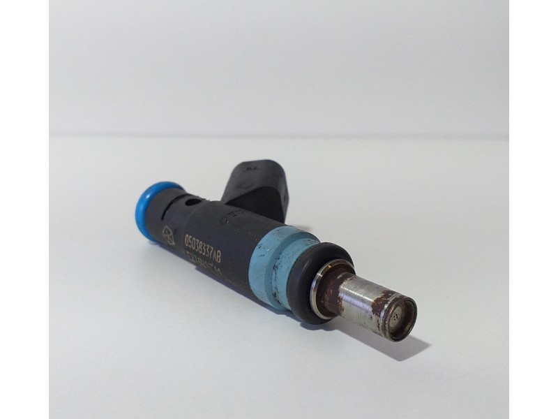 Recambio de inyector para chrysler jeep gr.cherokee (wk) referencia OEM IAM 05038337AB 74080 R Recambio de inyector para chrysler jeep gr.cherokee (wk) referencia OEM IAM 05038337AB 74080 R