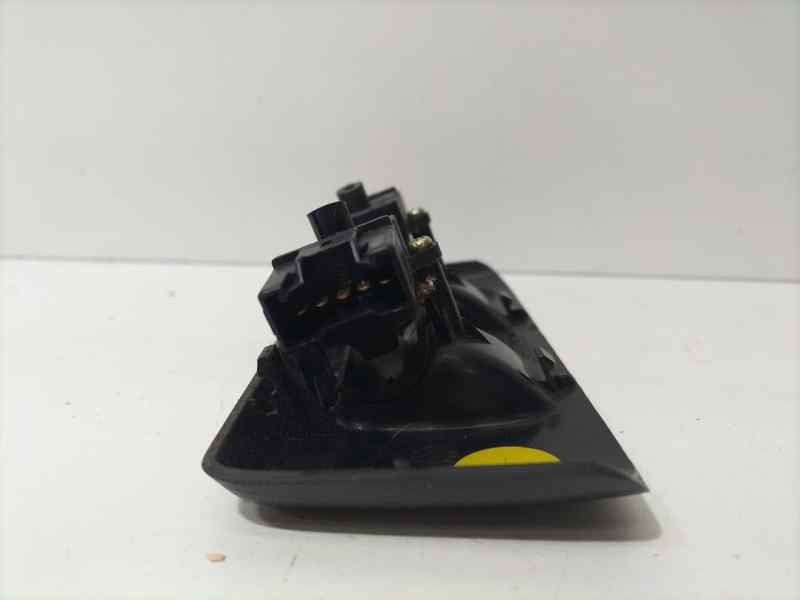 Recambio de mando elevalunas delantero izquierdo para mg mg zr 100 d referencia OEM IAM  83050 