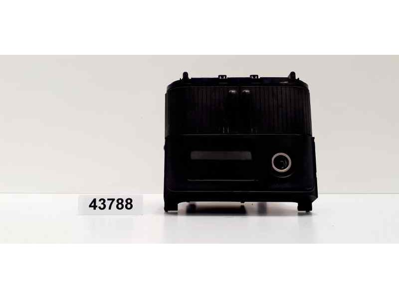 Recambio de salpicadero para nissan x-trail (t30) comfort plus referencia OEM IAM 68104EQ400 43788 